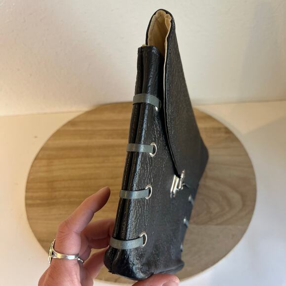 Vintage 90s Black Genuine Leather Weaved Silver Lock Large Clutch Bag - Picture 9 of 13